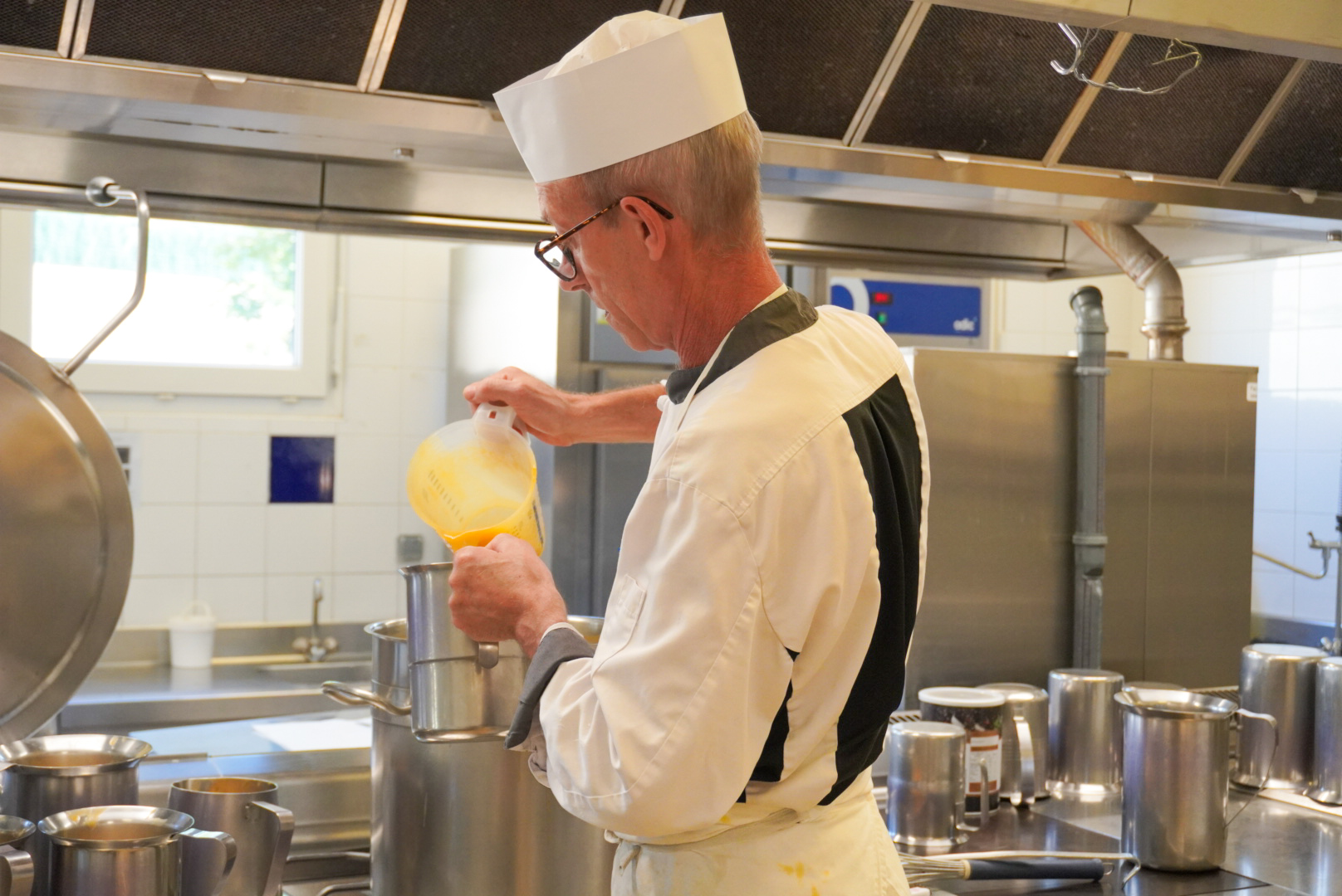 Chef cuisinier de la résidence malgazon