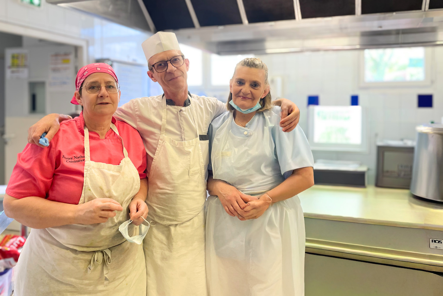 équipe cuisine de la résidence malgazon à saint-peray